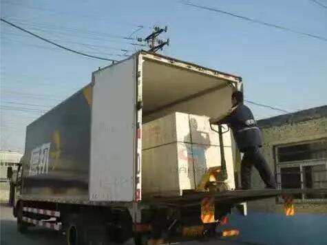 小型不銹鋼直線篩發貨 小型不銹鋼直線篩發貨